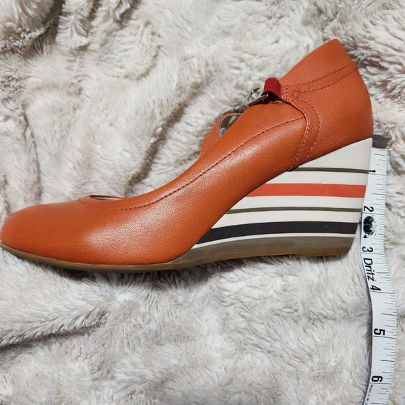Orange Runway Italia Wedges - Picture 4 of 4
